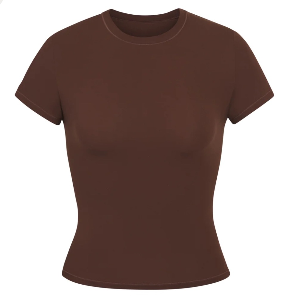 Skims brand new, never worn first everybody tee cocoa